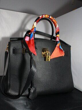 House of Hello - Large Black Purse